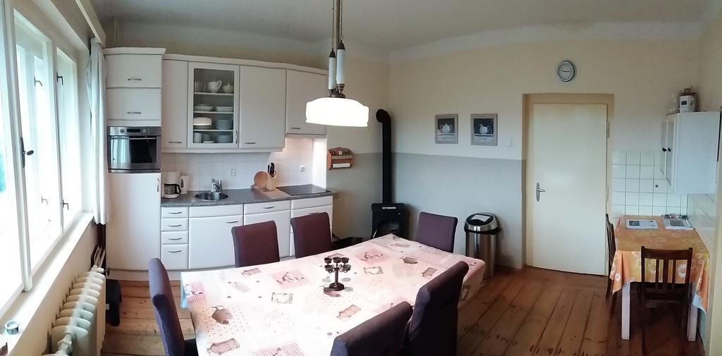 Familiehuis Fuchs Horni Branna Exterior foto